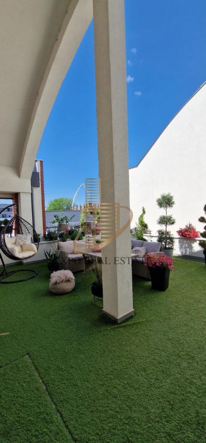 Za prodaju 4,0 stan od 145m2 - Telep