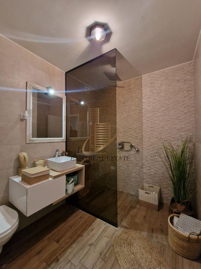 Za prodaju 4,0 stan od 145m2 - Telep