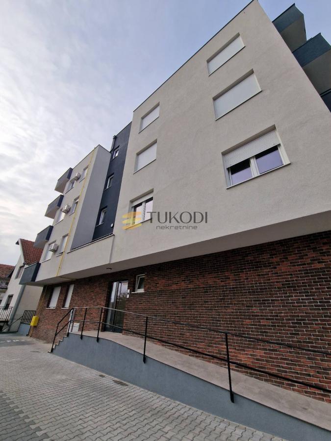 Nov, neuseljavan 1,5 stan- PREMIUM NOVOGRADNJA + parking mesto