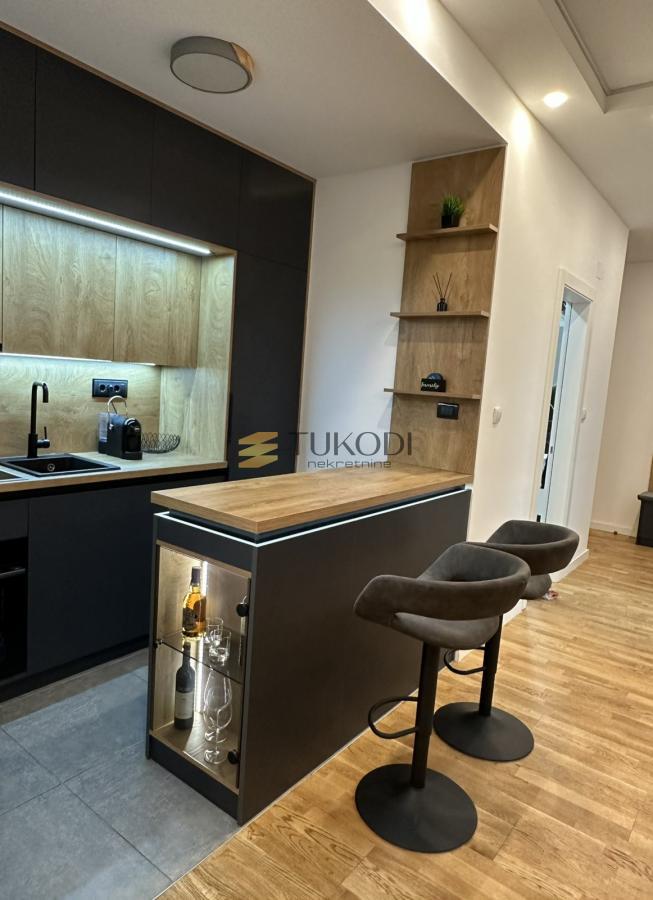 Namešten 1,5 stan od 42m2 Preradovićeva