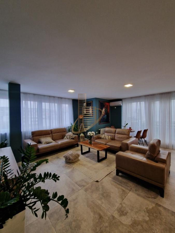 Za prodaju 4,0 stan od 145m2 - Telep