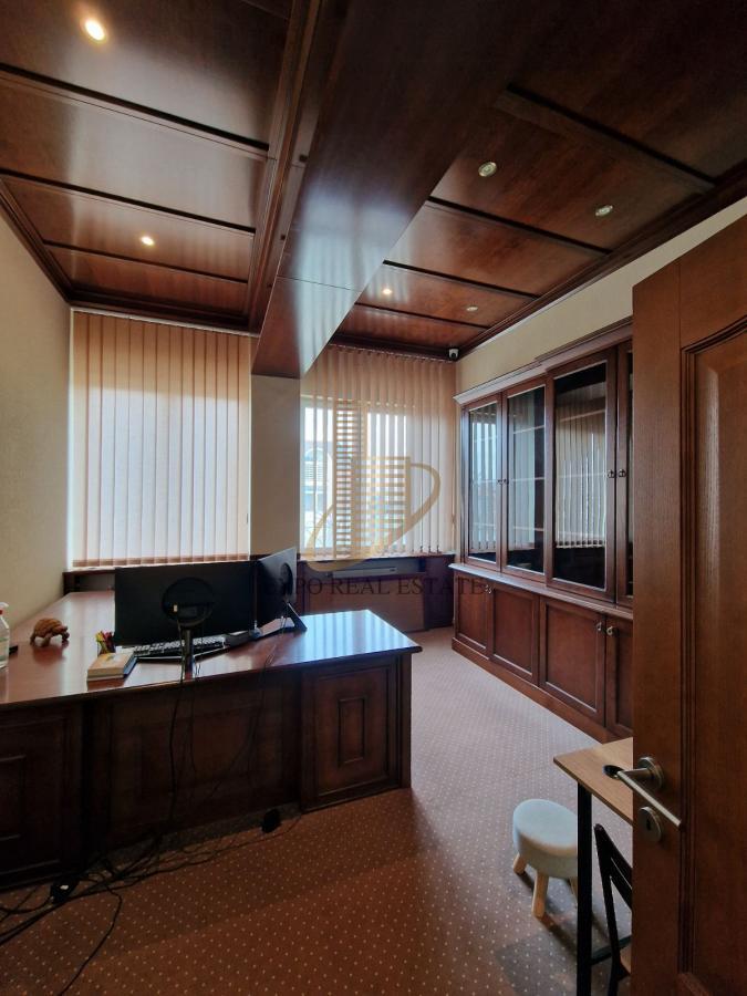 Poslovni prostor od 690m2