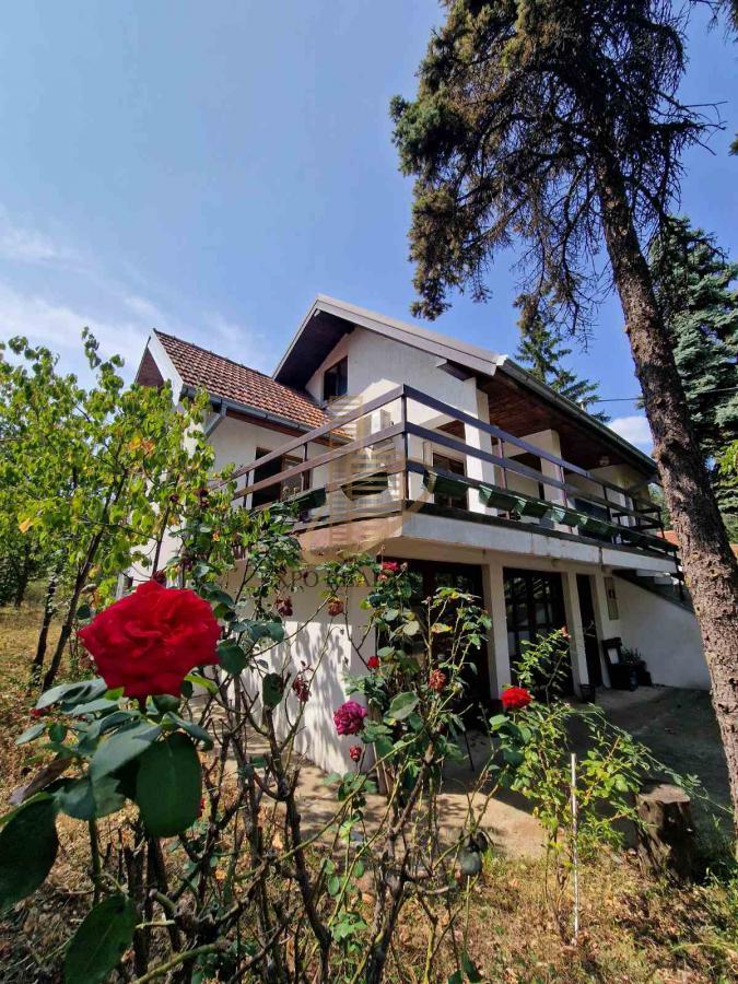 Kuća 290m2 na 10a placa - Ralja -Sopot-Popović