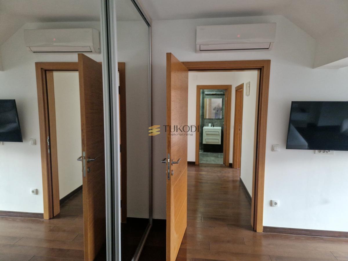 Izdavanje 3,0 stan od 80m2 sa garažnim mestom