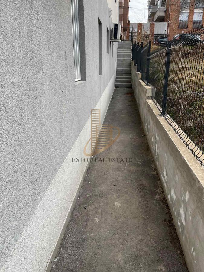 Prodaja,poslovni prostor,Vojvode Vlahovića