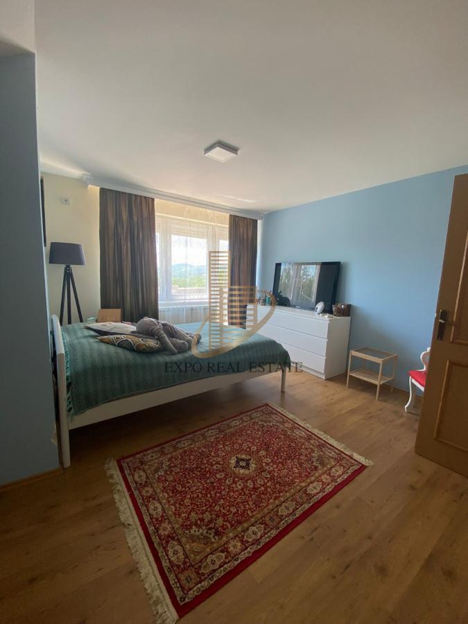 Prodaja,kuća na Kosmaju 355m2