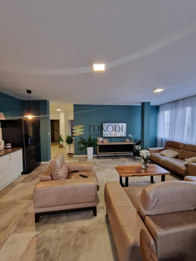 Za prodaju 4,0 stan od 145m2 - Telep