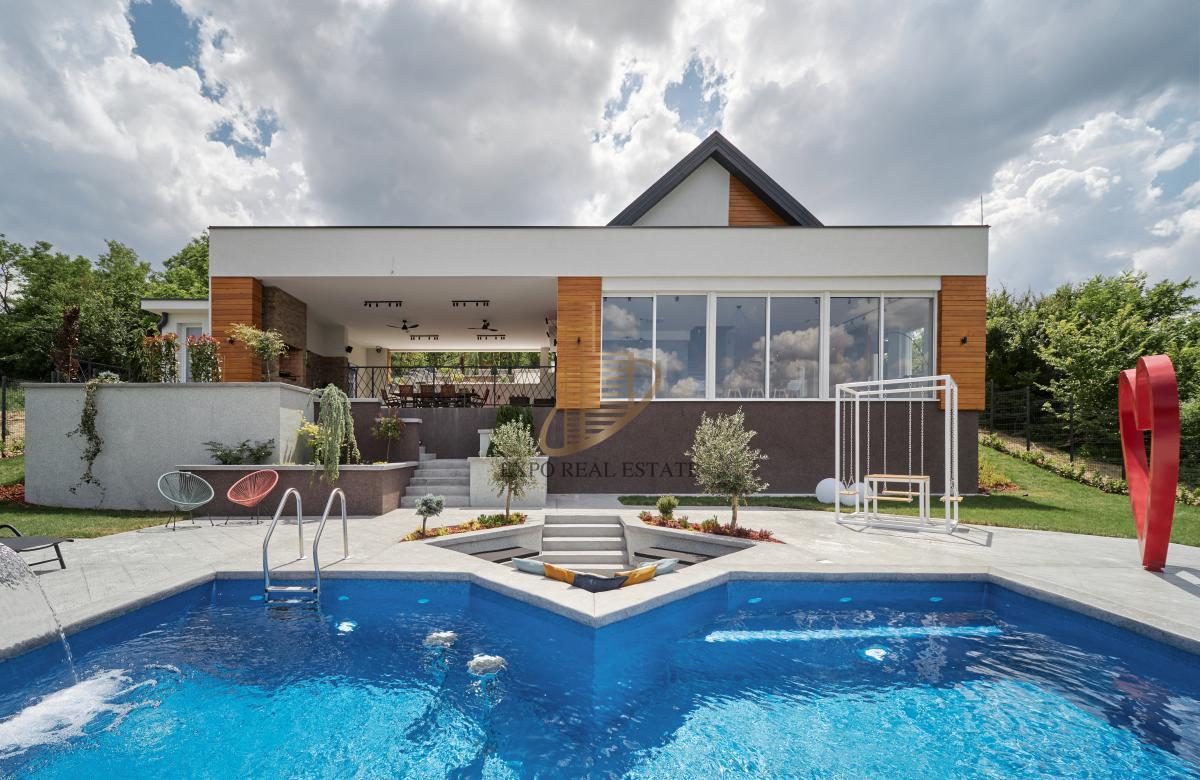Izdavanje 4,0 kuća sa bazenom Sremski Karlovci