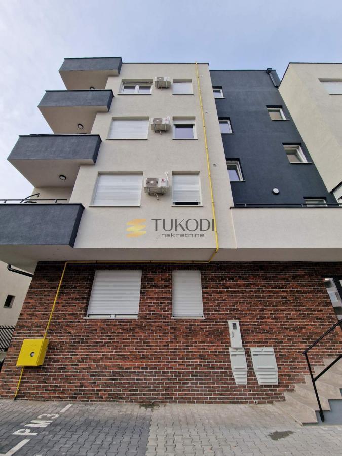 Nov, neuseljavan 1,5 stan- PREMIUM NOVOGRADNJA + parking mesto