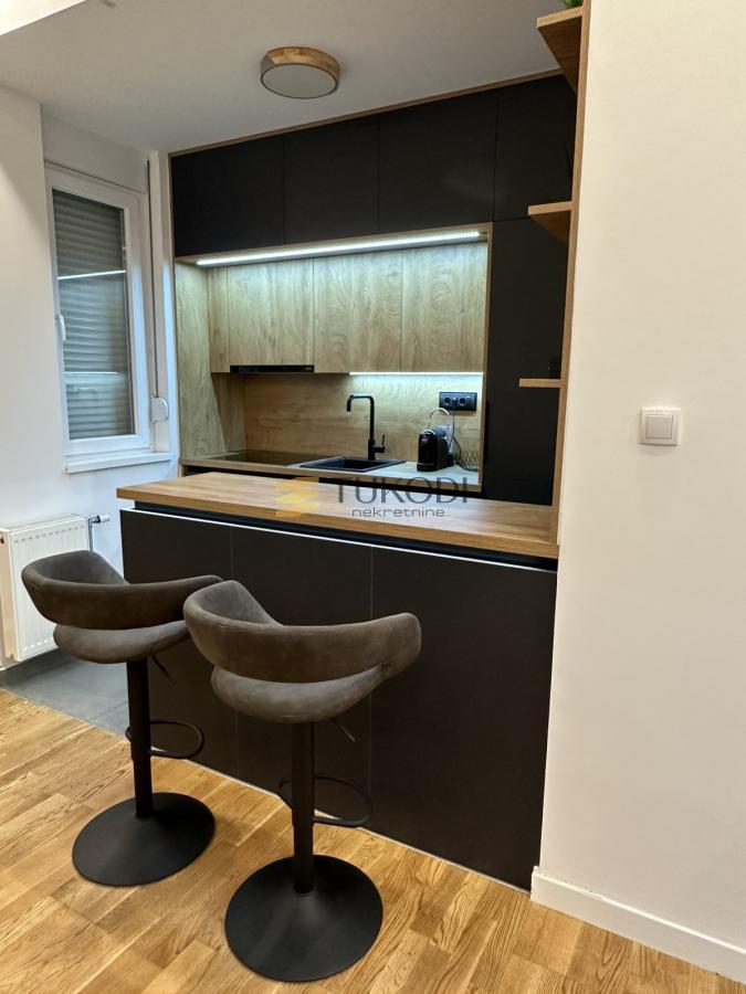 Namešten 1,5 stan od 42m2 Preradovićeva