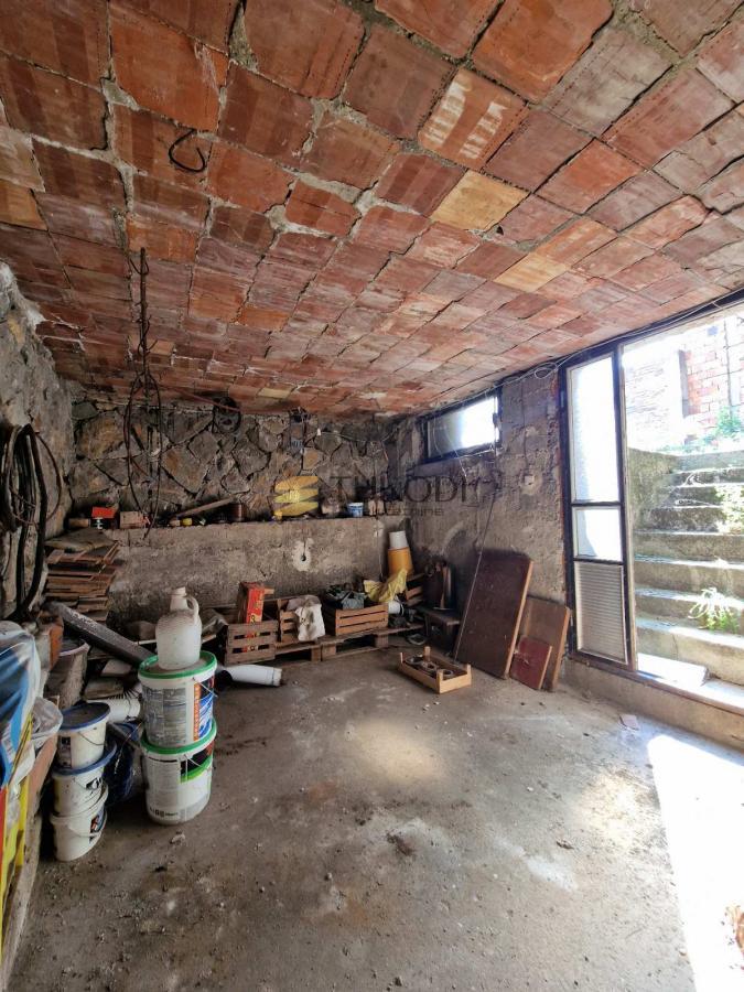 Kuća,Novi Banovci idealna za poslovanje, 765m2