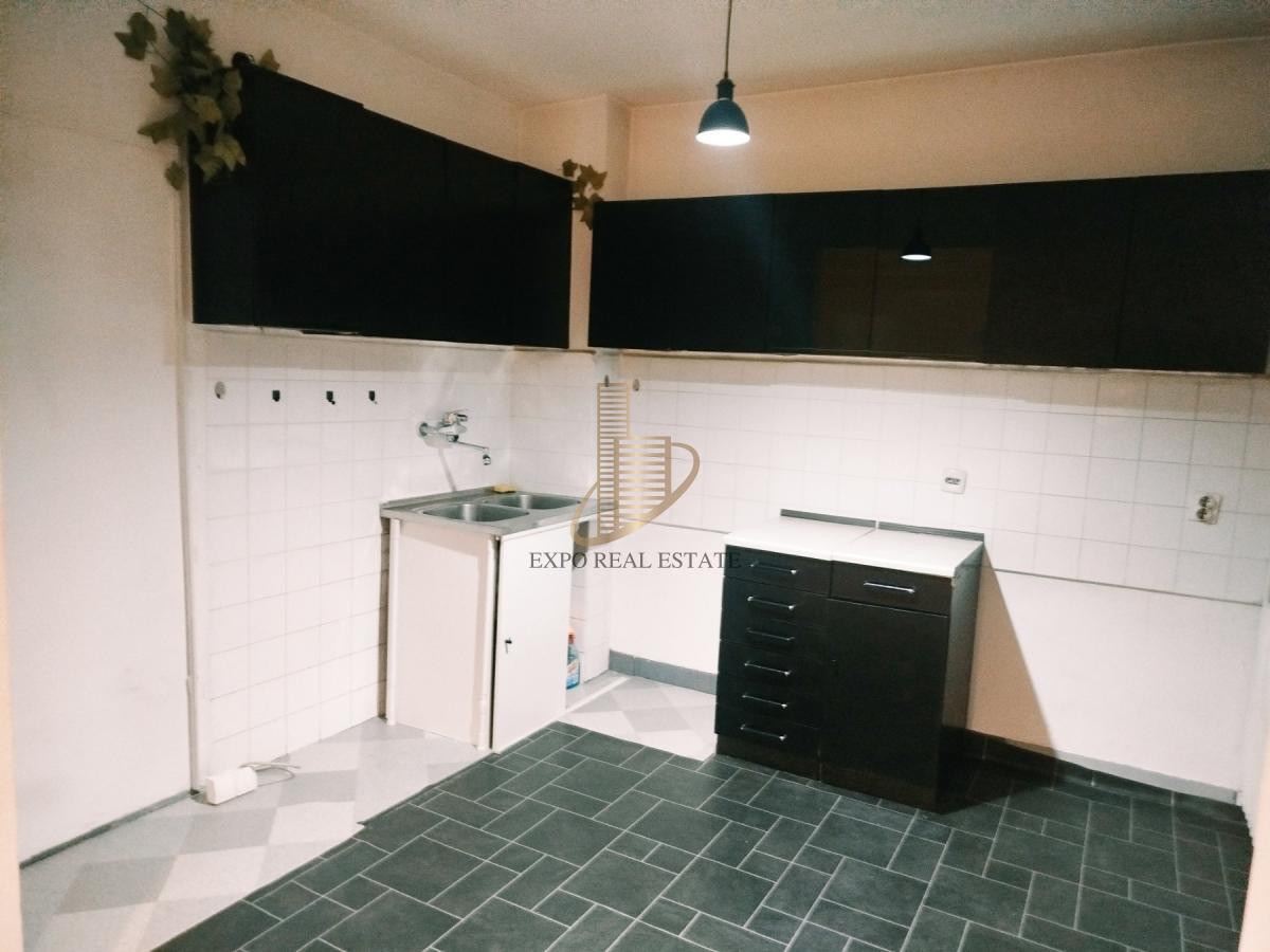 Izdavanje 2,0 stan od 47m2 Strahinjića Bana