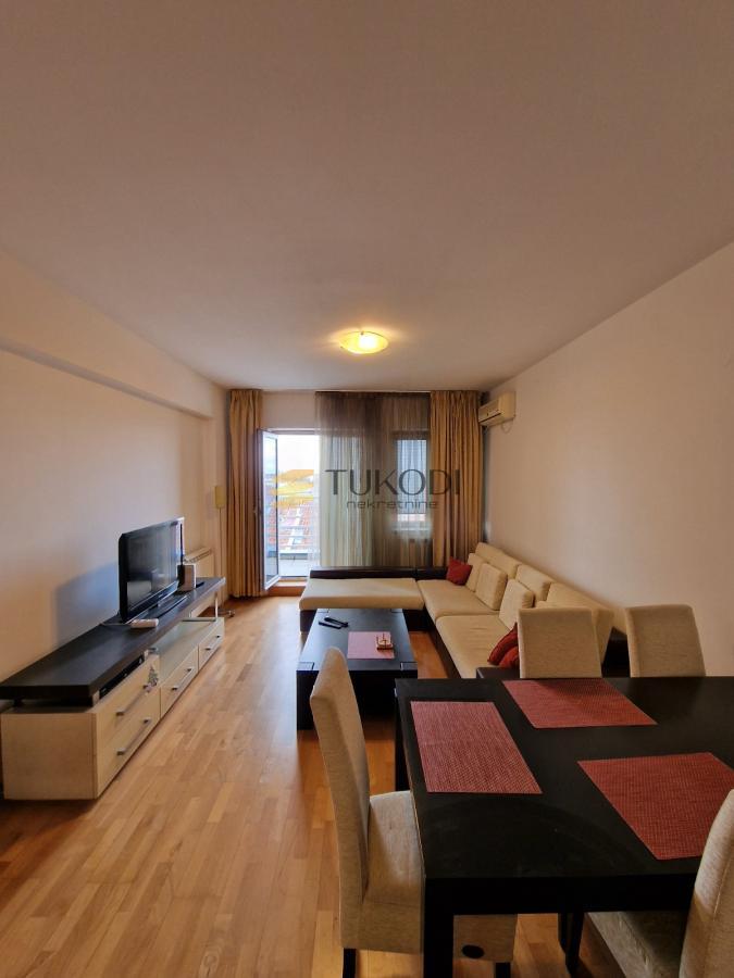 3,0 stan od 80m2 Bul.Oslobodjenja