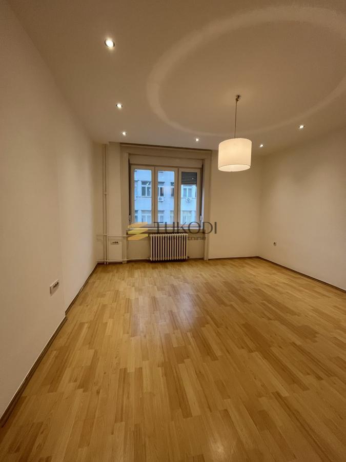 Prodaja 3,5 stan od 112m2 Vojvode Putnika