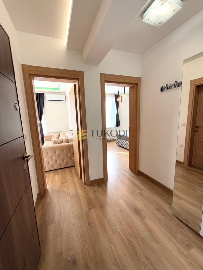 Izdavanje 2.0 lux stana na Zvezdari