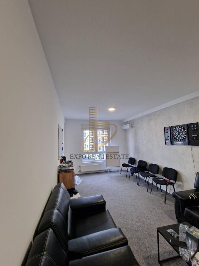 Izdavanje 4,0 stan od 90m2 za poslovnu delatnost