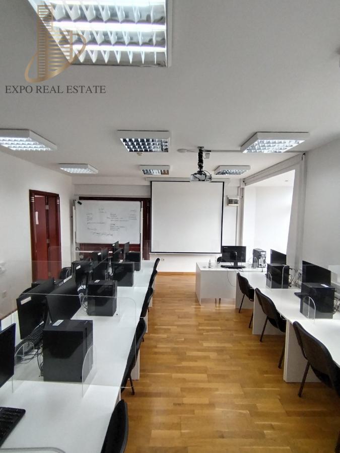 Poslovni prostor od 500m2 idealan za školu ili IT