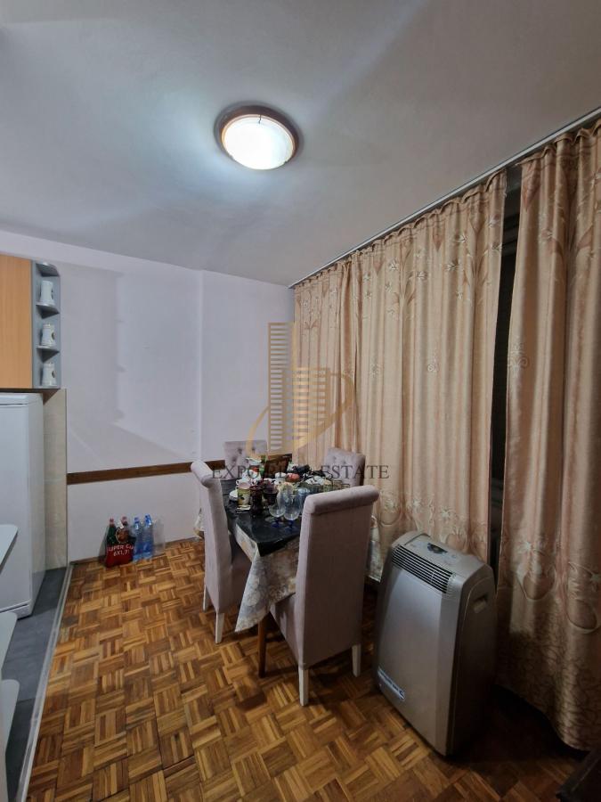 Izdavanje 2,0 stan od 51m2 Gandijeva