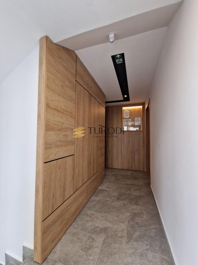 Nov, neuseljavan 1,5 stan- PREMIUM NOVOGRADNJA + parking mesto