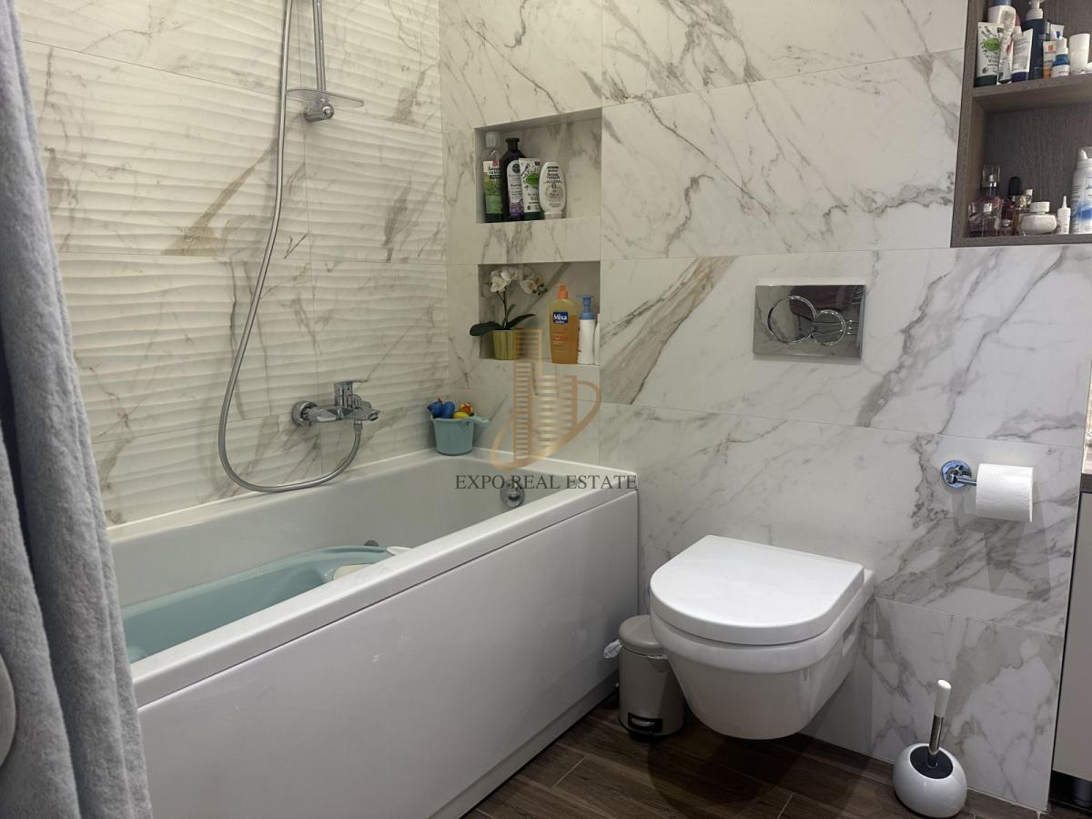 Prodaja 4,0 stan od 115m2 Južni Bulevar