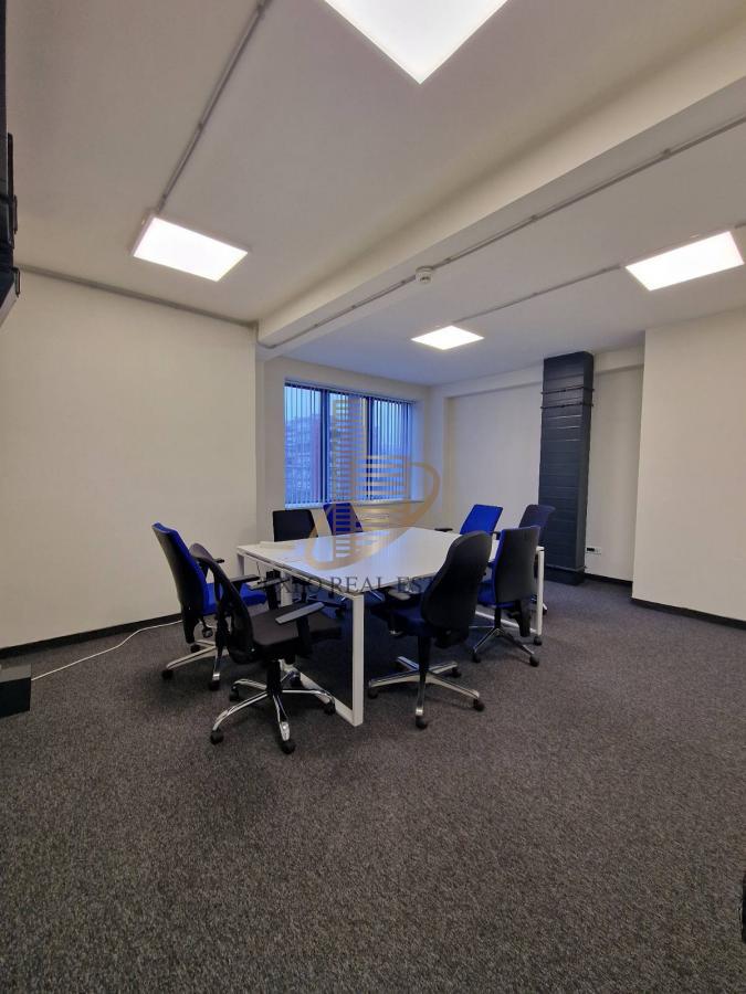 Izdavanje, poslovni prostor od 256m2