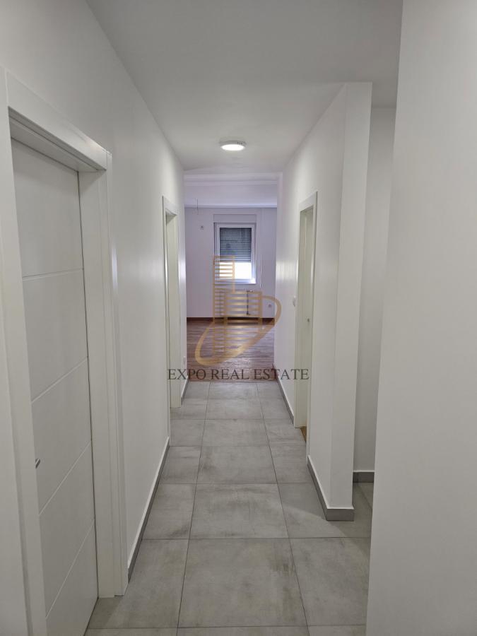 Garden Hill, 4,0 stan od 76m2 Sremska Kamenica