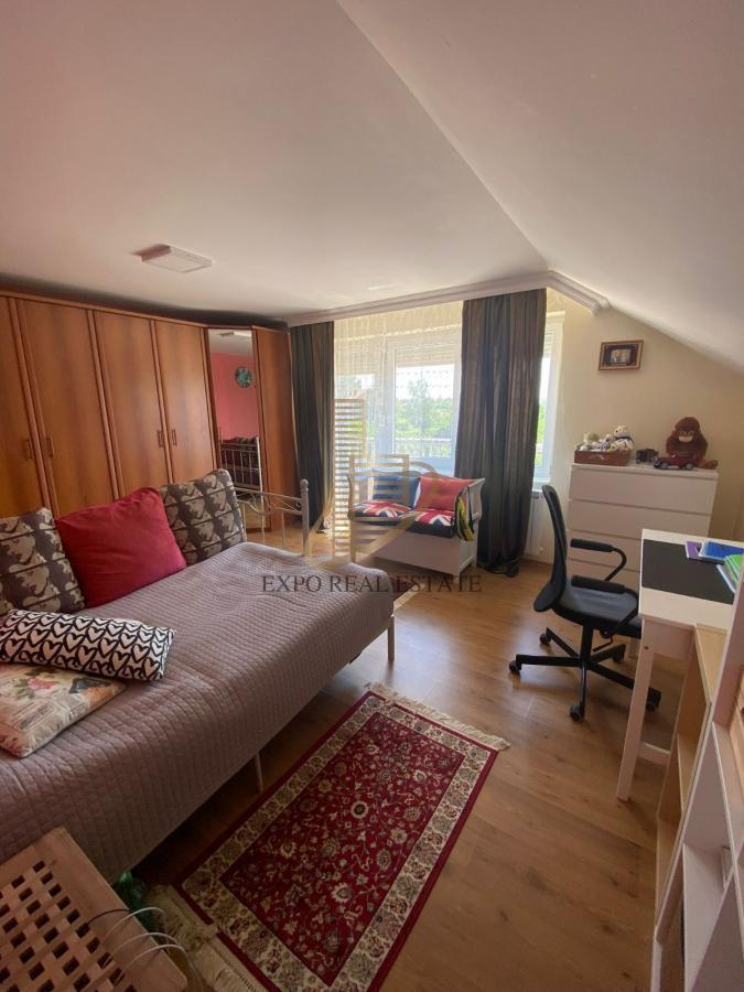 Prodaja,kuća na Kosmaju 355m2