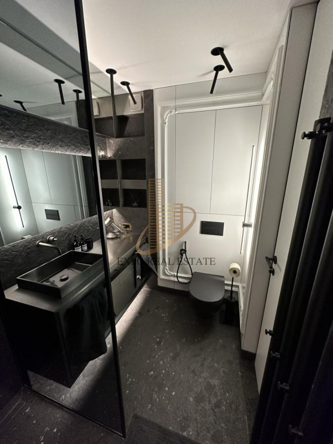 Prodaja 3,0 stan od 66m2 Palata Cvijićeva