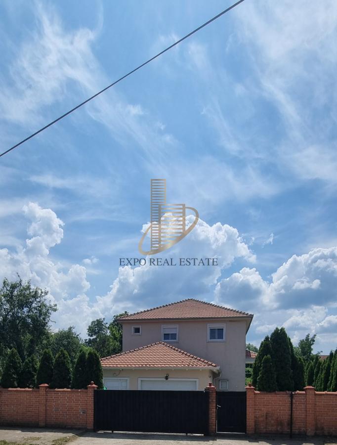 Prodaja,kuća od 200m2 pored Dunava