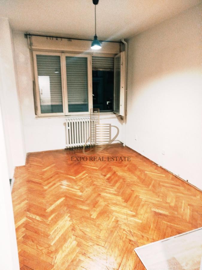 Izdavanje 2,0 stan od 47m2 Strahinjića Bana