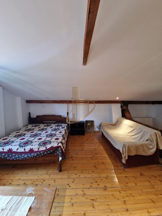 Kuća 290m2 na 10a placa - Ralja -Sopot-Popović