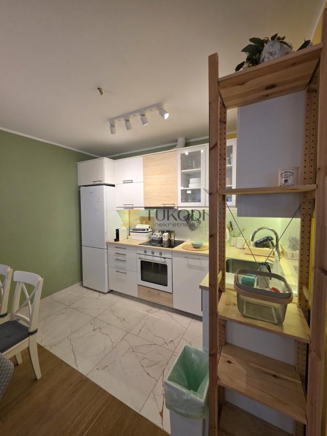 Izdavanje 3,0 stan od 80m2 Blok 22