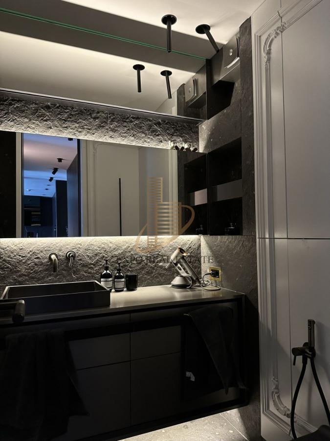 Prodaja 3,0 stan od 66m2 Palata Cvijićeva