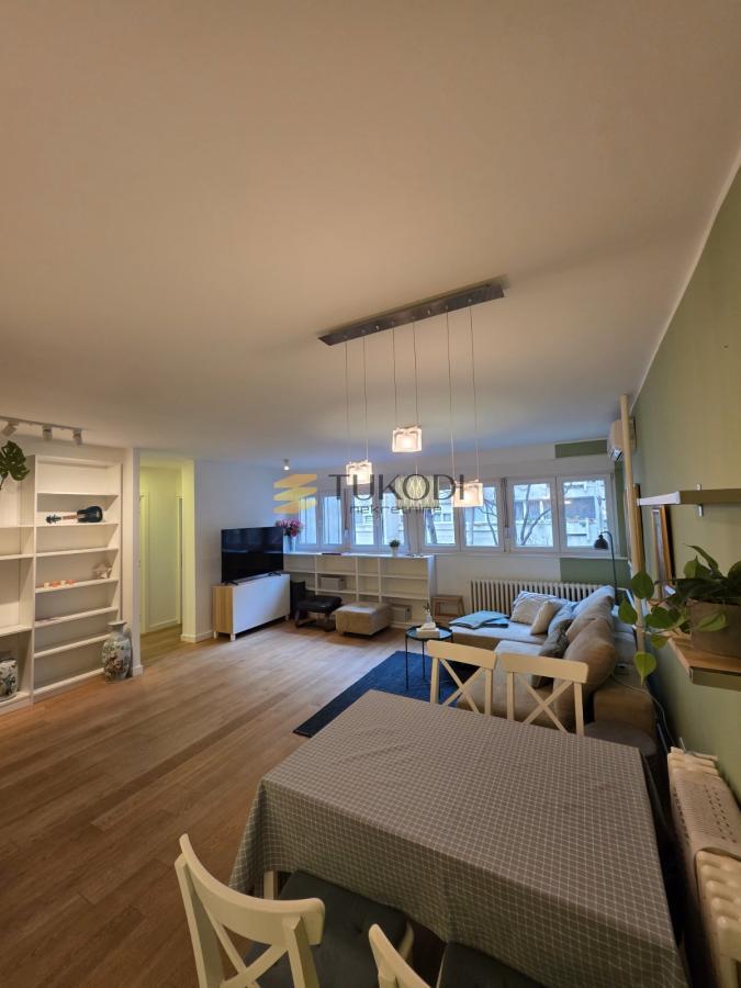 Izdavanje 3,0 stan od 80m2 Blok 22