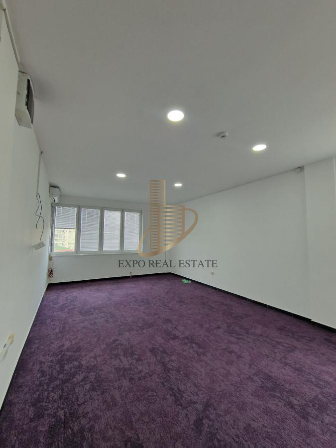 Poslovni prostor 1150m2 Novo Naselje