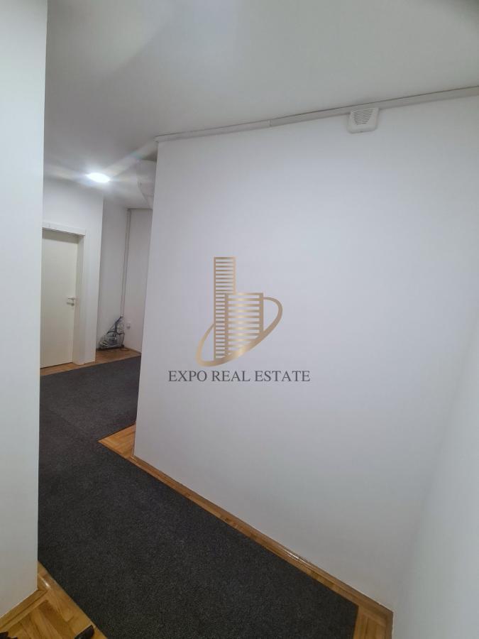 Za izdavanje 3.0 stan za poslovnu namenu -