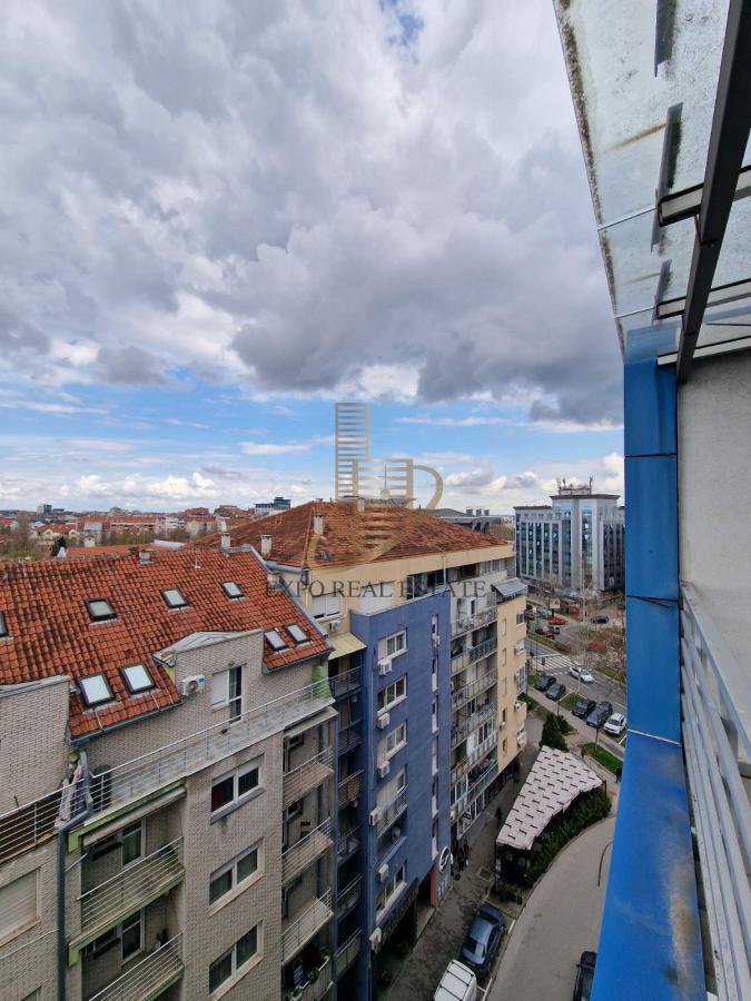 Izdavanje 3,0 stan od 80m2 Bul.Oslobodjenja