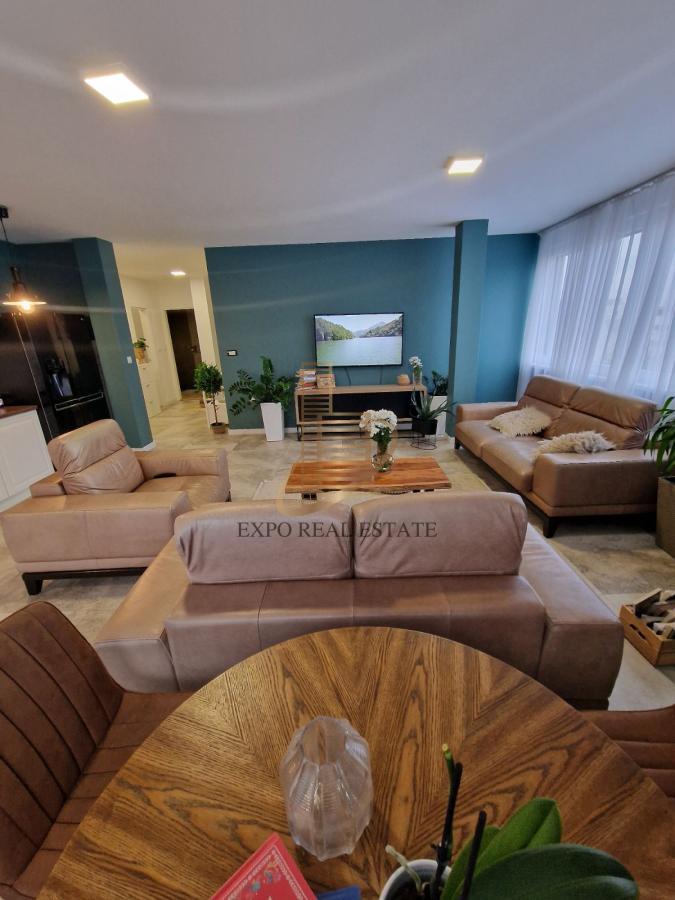 Za prodaju 4,0 stan od 145m2 - Telep