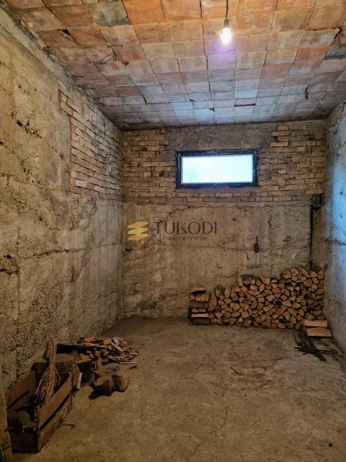 Kuća,Novi Banovci idealna za poslovanje, 765m2