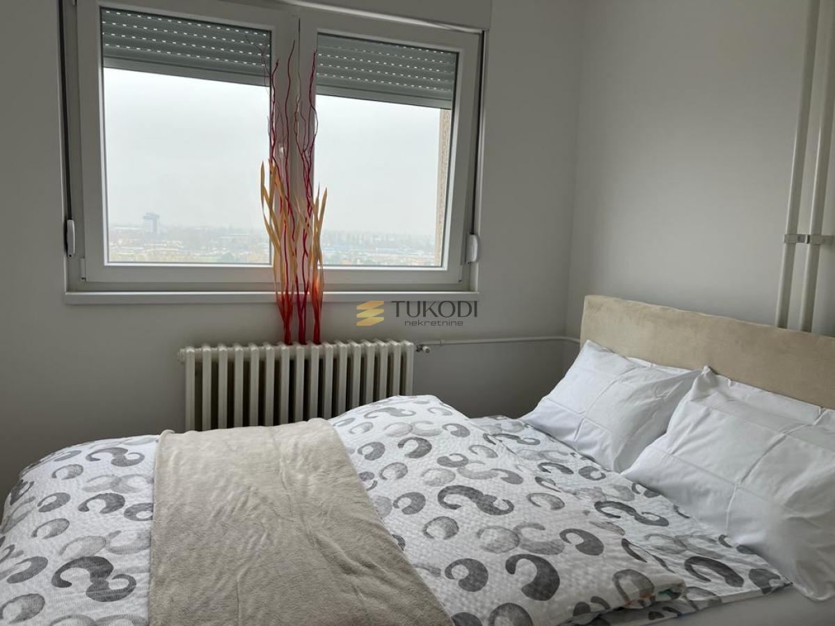 Izdavanje 1,5 stan od 38m2 Bulevar Oslobođenja