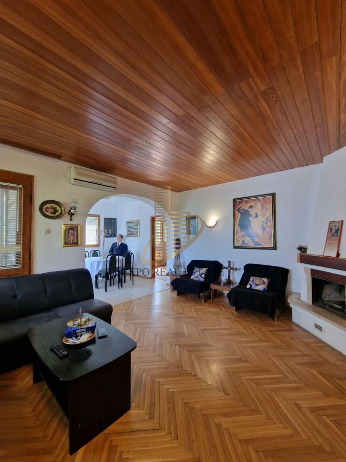 Kuća 290m2 na 10a placa - Ralja -Sopot-Popović