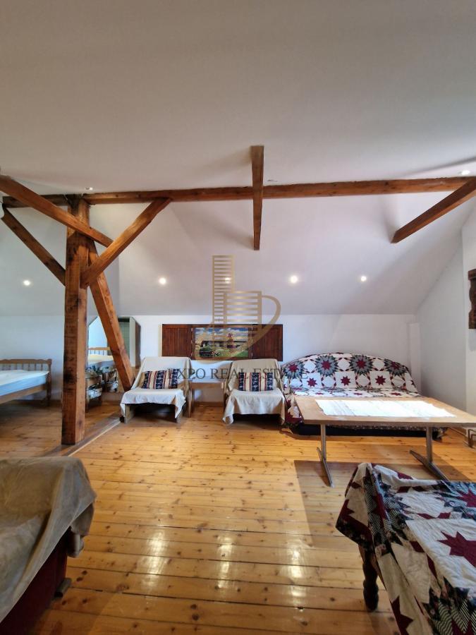 Kuća 290m2 na 10a placa - Ralja -Sopot-Popović