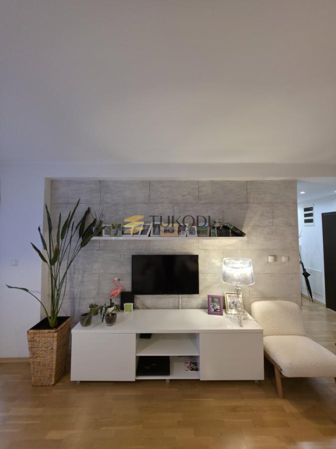 Prodaja 3,0 stan od 57m2 Podbara