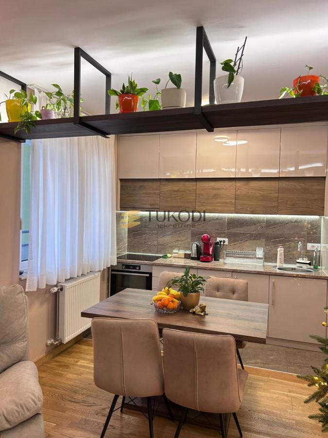 3,0 stan od 58m2 namešeten