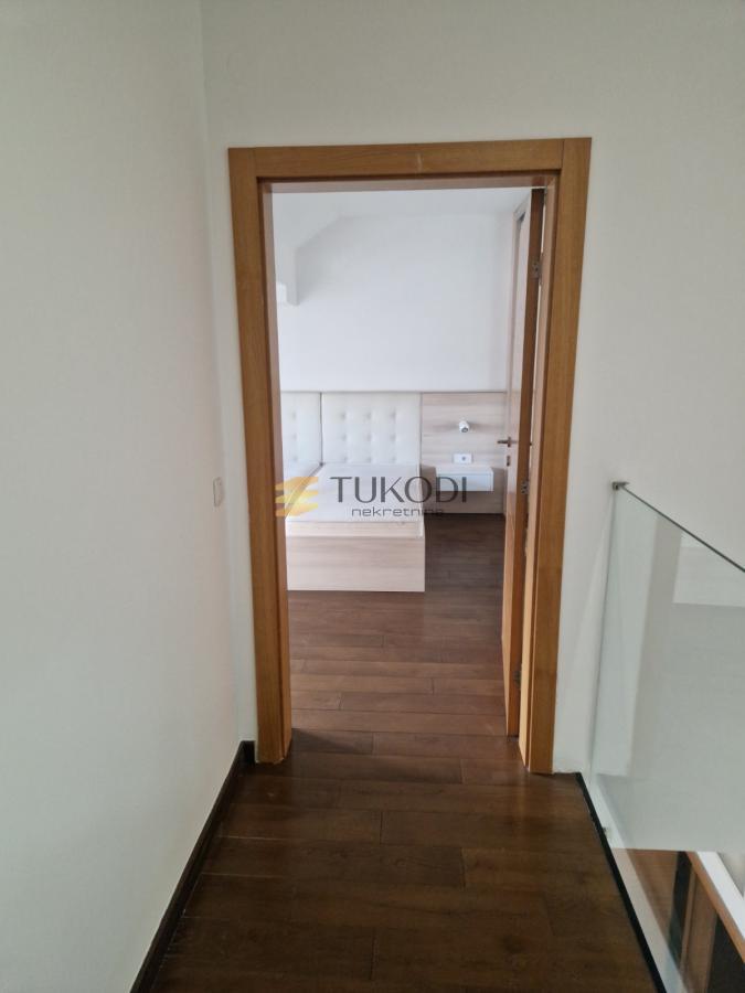 Izdavanje 3,0 stan od 80m2 sa garažnim mestom