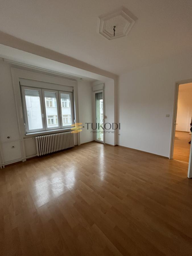 Prodaja 3,5 stan od 112m2 Vojvode Putnika