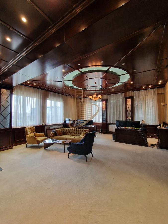 Poslovni prostor od 690m2