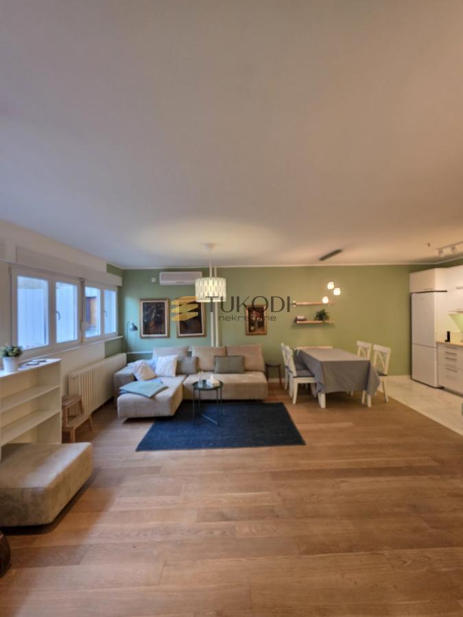 Izdavanje 3,0 stan od 80m2 Blok 22