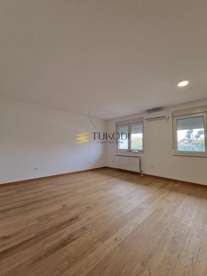 Nov, neuseljavan 1,5 stan- PREMIUM NOVOGRADNJA + parking mesto