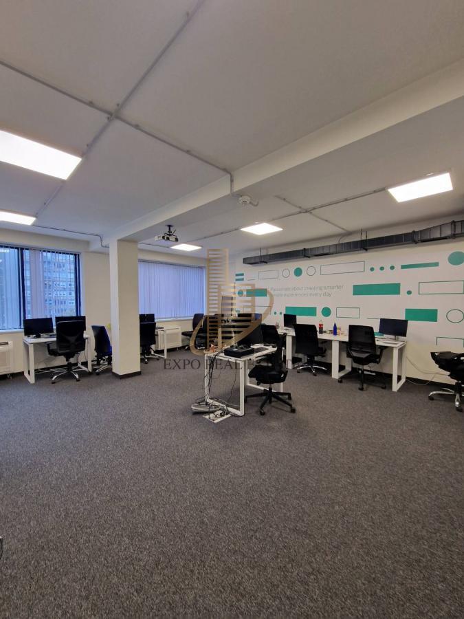 Izdavanje, poslovni prostor od 256m2